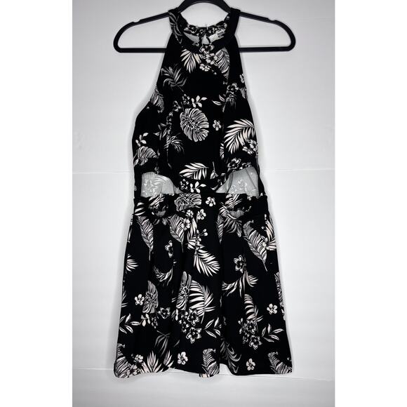 MADDEN NYC FLORAL ROMPER SIZE LARGE‎ - Picture 1 of 3
